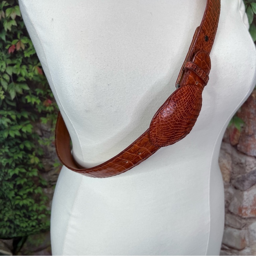 VINTAGE WESTERN Exotic Croc Embossed Leather Belt, 48 - Picture 3 of 11